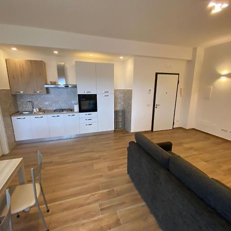 Viriamo House Roma Apartment Ачилия Екстериор снимка
