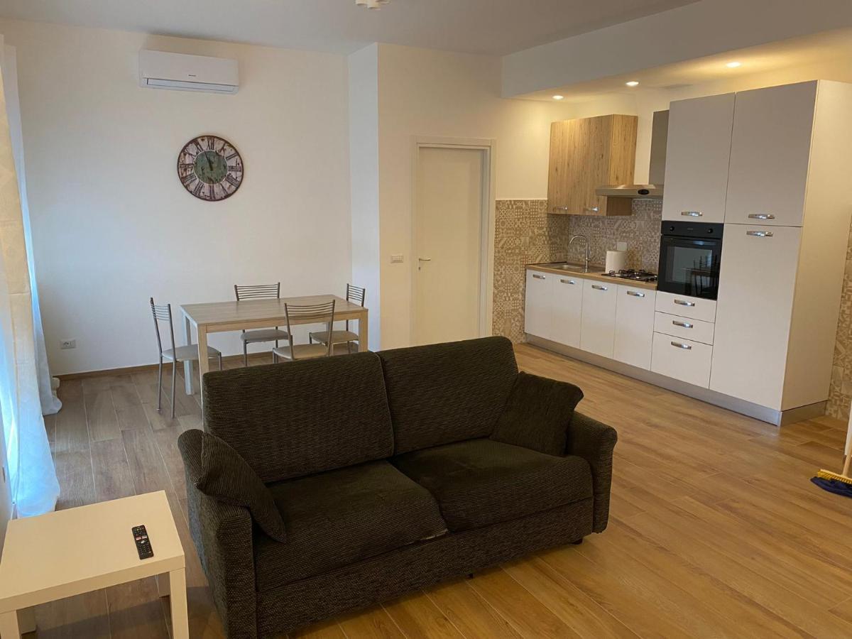 Viriamo House Roma Apartment Ачилия Екстериор снимка