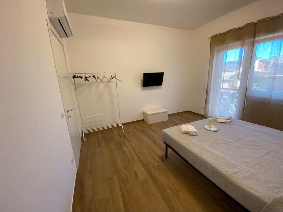 Viriamo House Roma Apartment Ачилия Екстериор снимка