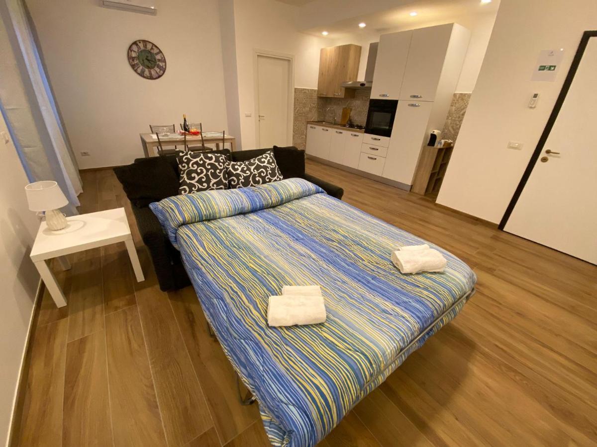 Viriamo House Roma Apartment Ачилия Екстериор снимка