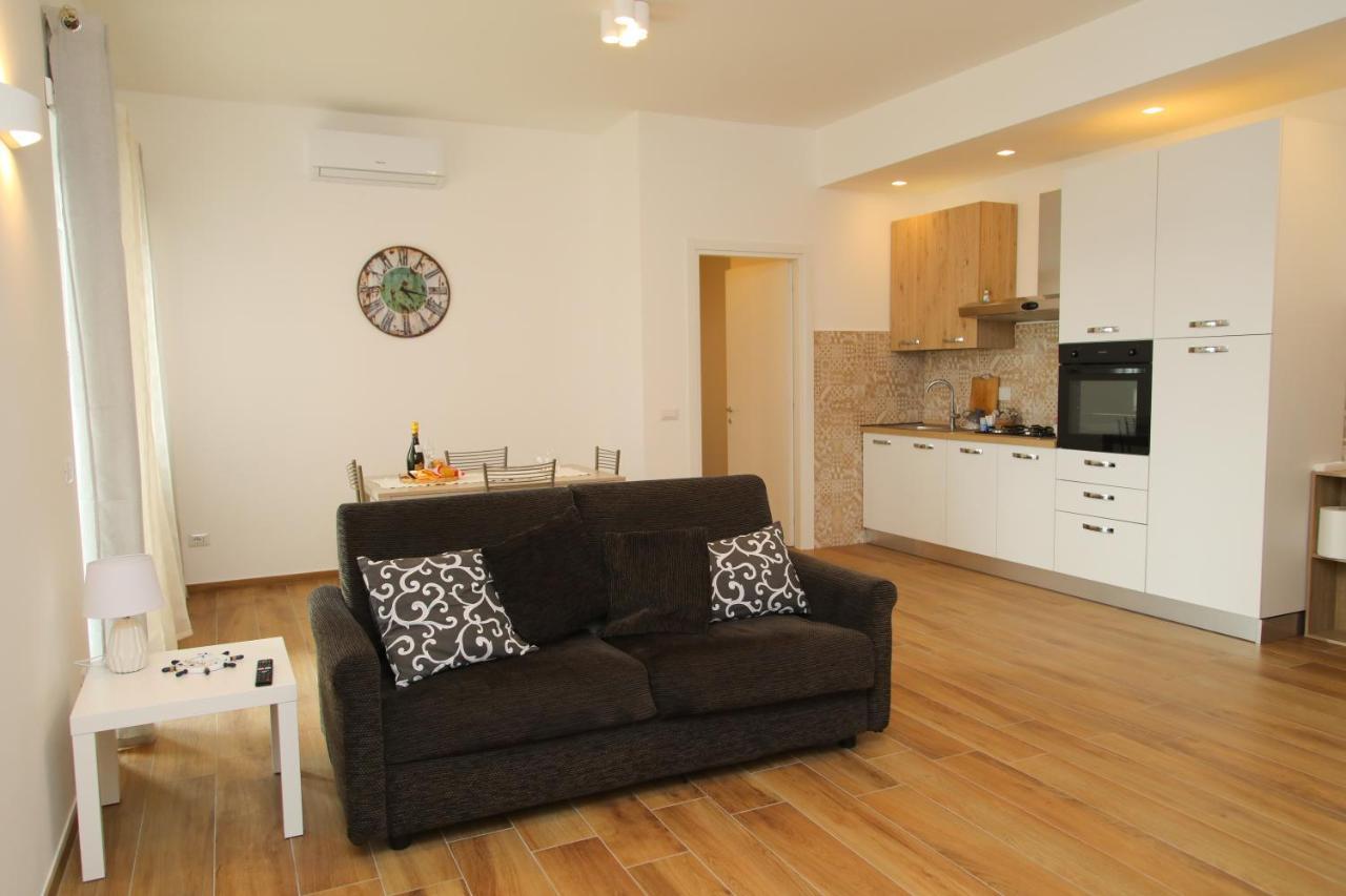 Viriamo House Roma Apartment Ачилия Екстериор снимка