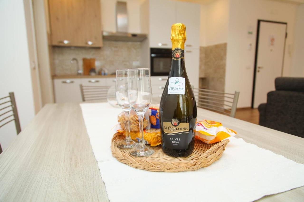 Viriamo House Roma Apartment Ачилия Екстериор снимка